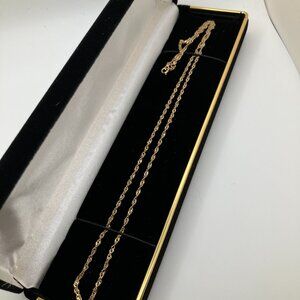 14k gold chain  Italy 20.5"